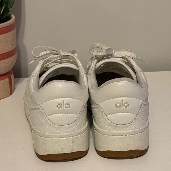 ALO Yoga White Athletic Shoes - Picture 3 of 5